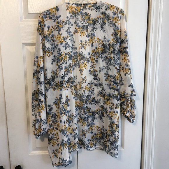 Look By M Sheer Open Front Cardigan Batwing Sleeve - Picture 6 of 6